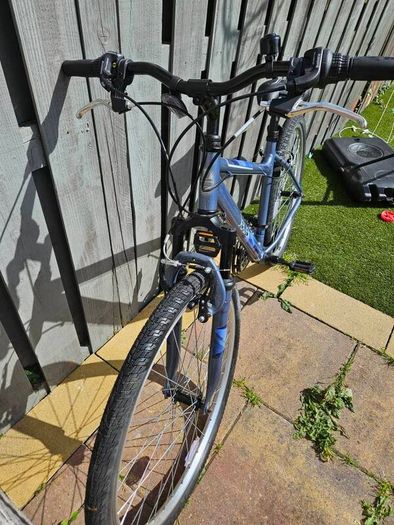 Apollo Jewel Women's Mountain Bike 20" L Frame Blue
