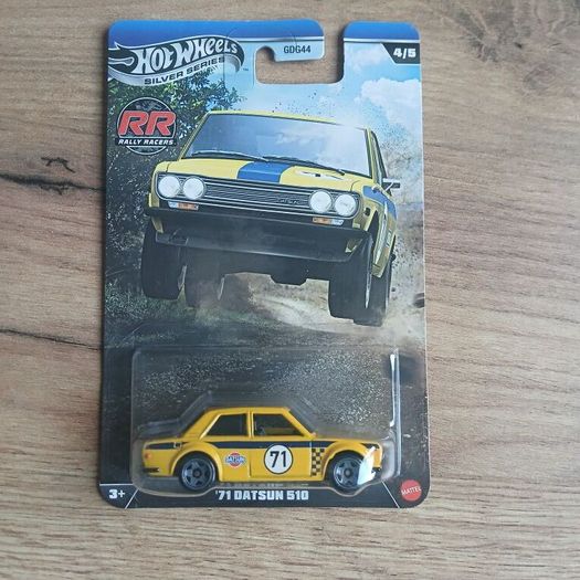 Hot Wheels Rally Racers 71 Datsun 510