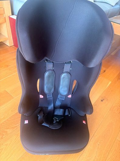 Cuggl chaffinch car seat