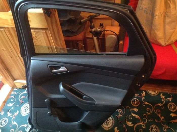 2013-2016 Ford Focus drivers side doors