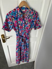 JDY (XS) dress. Lots of room as it has a belt