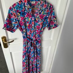 JDY (XS) dress. Lots of room as it has a belt