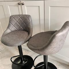 4 brand new chairs from Germany. No offers