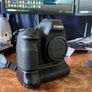 Canon 6D Mark ii Body + Battery Grip Image 2