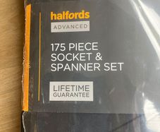 175 piece socket and spanner set