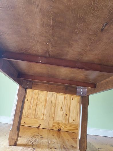 Dining table and 6 chairs