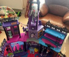 Monster High Playset Haunted High School