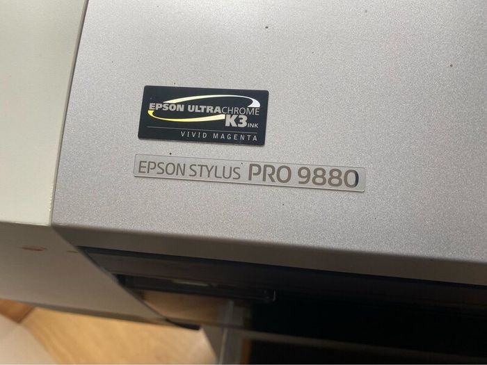 Epson Stylus Pro 9880 44 wide format printe 300