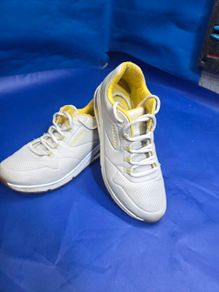 sketchers air coole memory fian runners