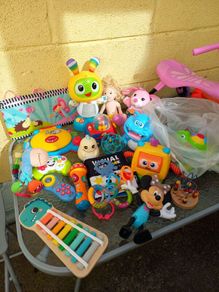 toys