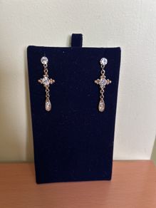 Gold tone stud earrings