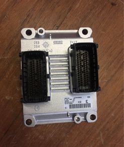 Engine ECU (Alfa Romeo 147 2.0 TS)