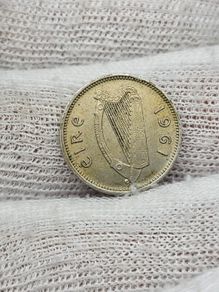 Ireland 1961 3d Threepence Struck on Defective Plachet (small crack)