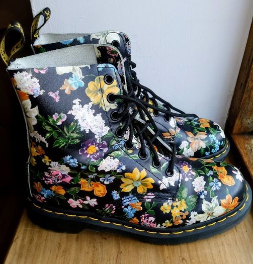 Mint Dr Martens Pascal 8 Eye Darcy Floral Size 5(38)