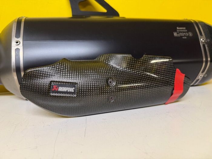 Akrapovic Slip-On-Line Titanium