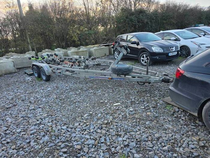 boat trailer