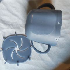 Sillicone snack cup & pacifier clip