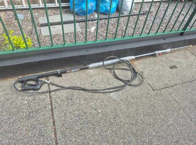 telescopic roof cleaner