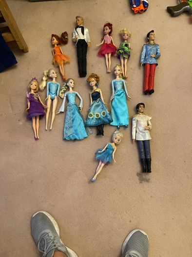 Dolls , Barbie , Frozen