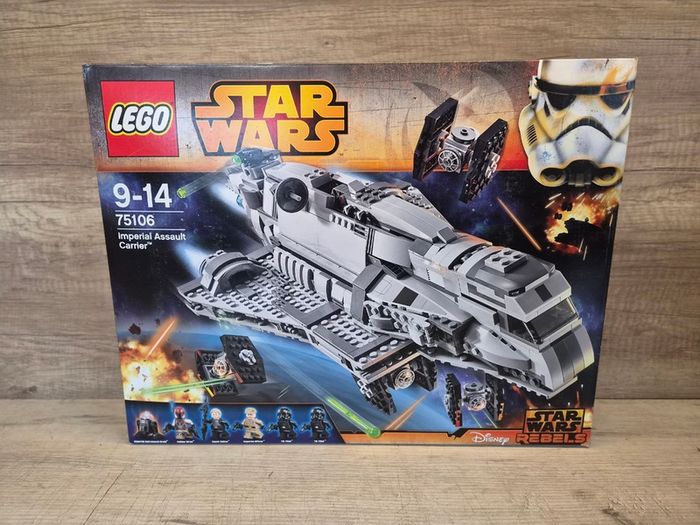 Lego 75106 Imperial Assault Carrier