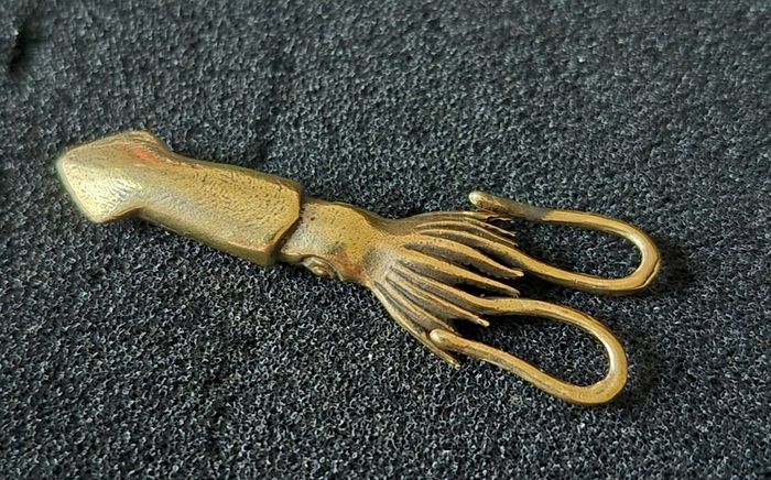 3 brass animals, Solid brass.