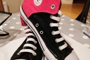 converse runners size 4.5 UK