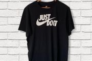 Nike T-Shirt