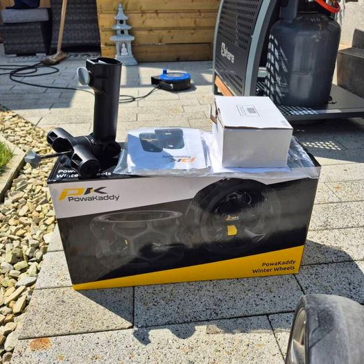 Powakaddy FX7 GPS trolley