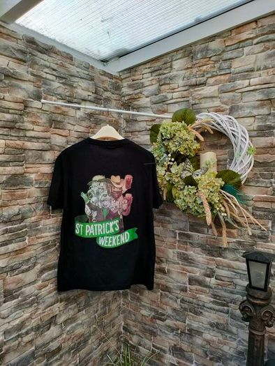 Guinness double print St Patrick's Day T-shirt  Size medium  Print front and back  Perfect condition, like new
