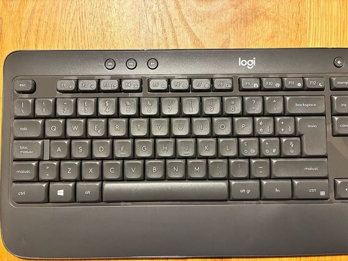 Logitech MK540 Wireless Keyboard ONLY with Italian Layout, No Receiver