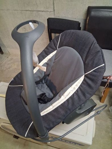 baby bouncing chair free to good home
