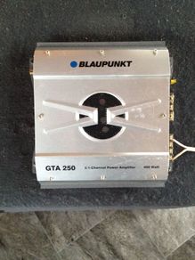Blaupunkt GTA250 400watt Amp + 10" Sub