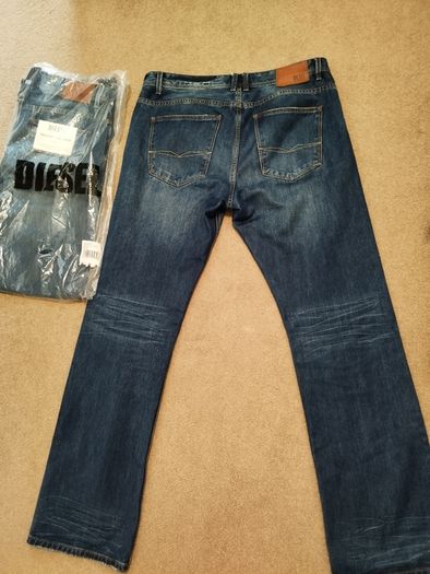 1 x Relaxed Bootcut Diesel Jeans 34/34