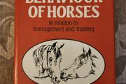 The Behaviour Of Horses. In Relation To Managment And Training.  By Dr Marthe Kiley-worthington. First Edition Hardback With Dustjacket In Good Condition.