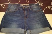 Shorts size UK 6