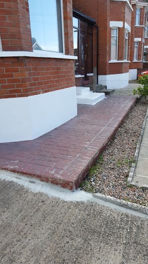 1 liter Stir-In Stabilising Solution or Primer "Welds" Emulsions and Masonry Paints To Virtually Any Surface and Stops That Paint Peeling Off Later.