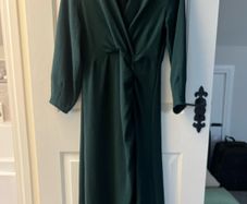 NEW Zara Forest Green Midi Dress - Size 12 / Size Large