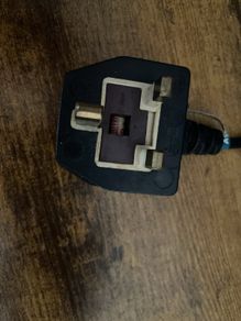 3-pin plug to IEC C7 power cable