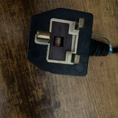 3-pin plug to IEC C7 power cable