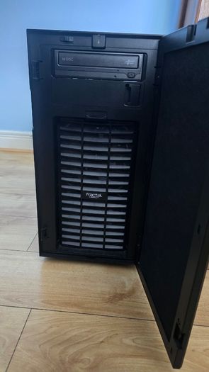 PC case fractal define r5