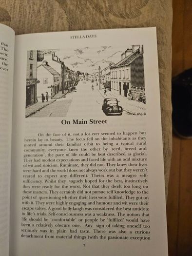 Stella Days 1957-1967. The Life And Times Ofa Ruralirish Cinema. By Michael Doorley. Signed First Edition Paperback In Good Condition.  See Photos For Same.
