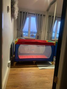 Child's travel cot with carry bag