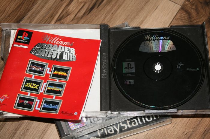 Playstation 1 games (35 each)