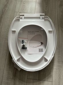 toilet seat