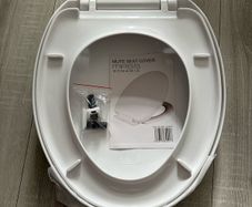 toilet seat
