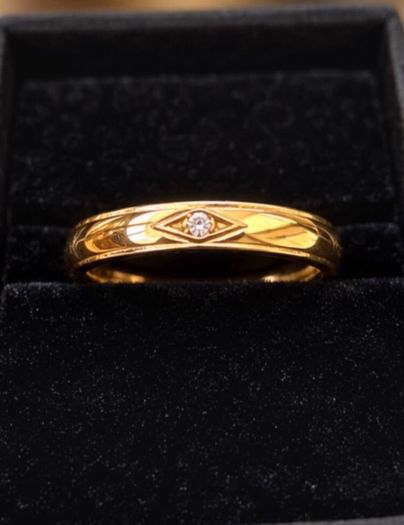 Vintage 18ct gold ring, new old stock