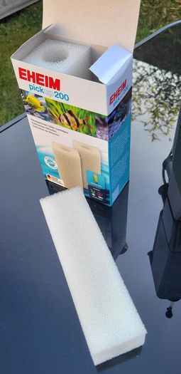 Eheim Pickup 200 Internal Filter + 2 New Sponges
