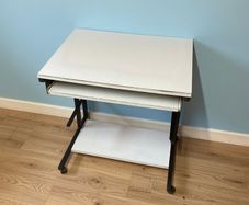 Compact Study/Computer Desk with Pull Out Keyboard Tray & Wheels