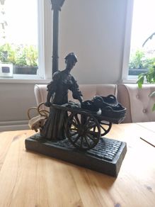 Jeanne Rynhart Molly Malone table lamp