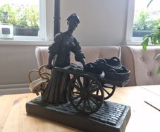 Jeanne Rynhart Molly Malone table lamp